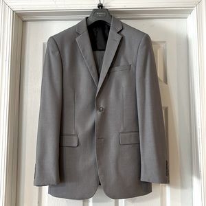 3-piece Caravelli Grey Suit